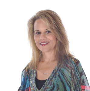 Portrait of Pastor Lourdes Cary
